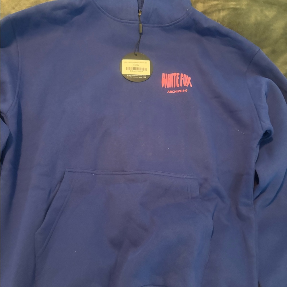 NWT White Fox Boutique Royal Blue Malibu 6.0 Hoodie Set Blue with Pink Logo - Picture 7 of 11